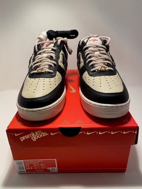 Sneakers Size 12   (Nike Air Force 1 Low, WM)